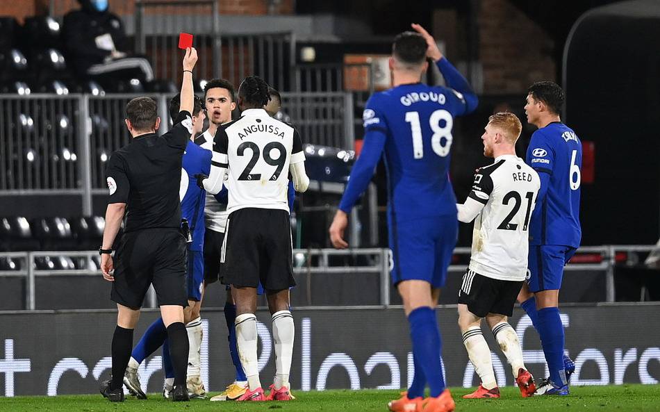 皇马狂喜？据西媒报道，梅西将介入巴萨2026年选...