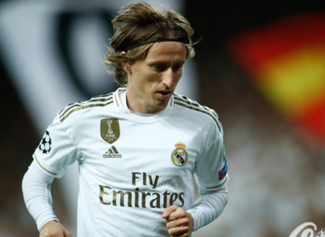 巴萨客场89-79力克红星！克莱本轰22分率队攻陷贝尔格莱德